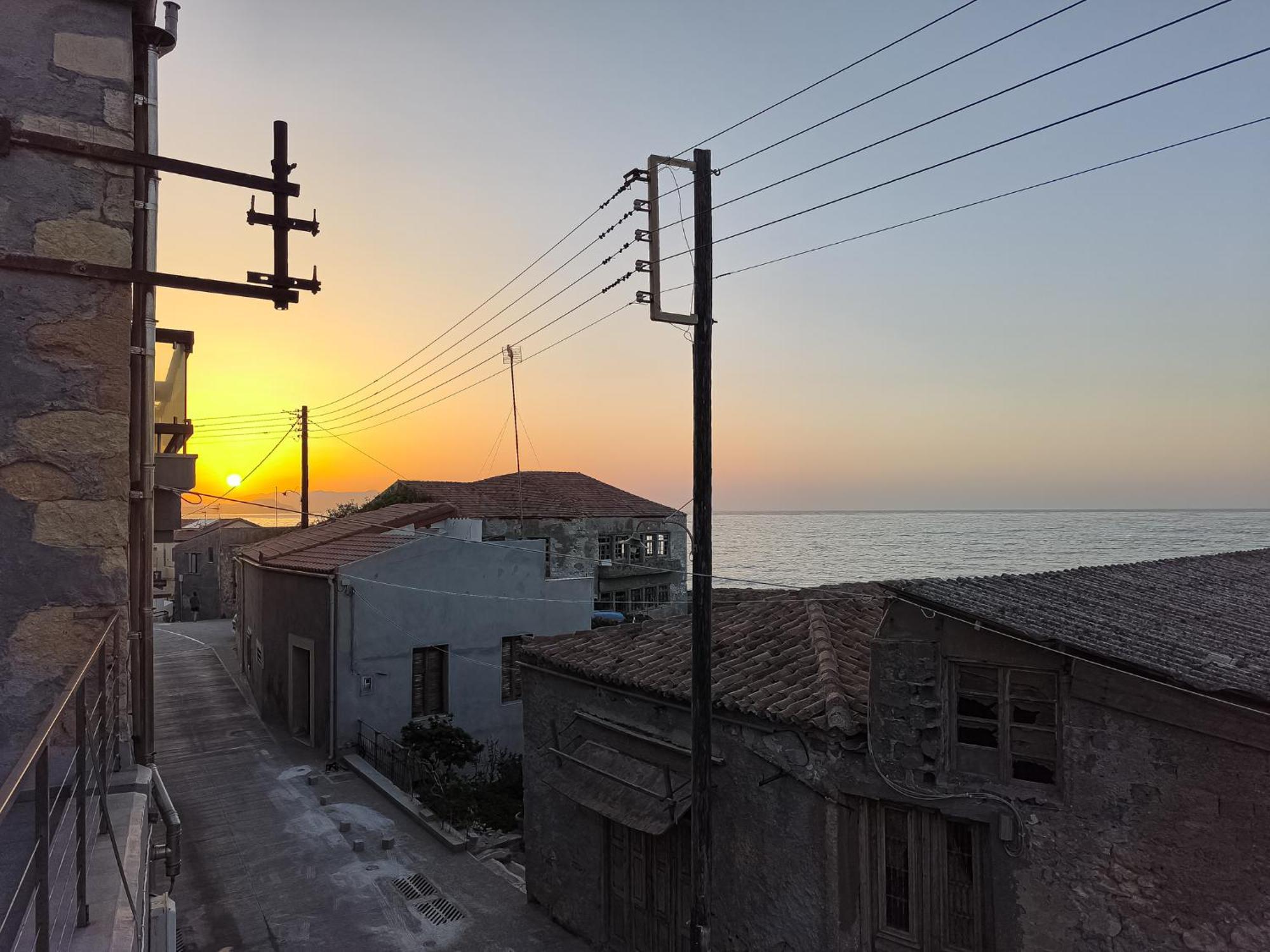 Charming Old Tannery House With Spacious Veranda And Stunning Sea View! 干尼亞 外观 照片